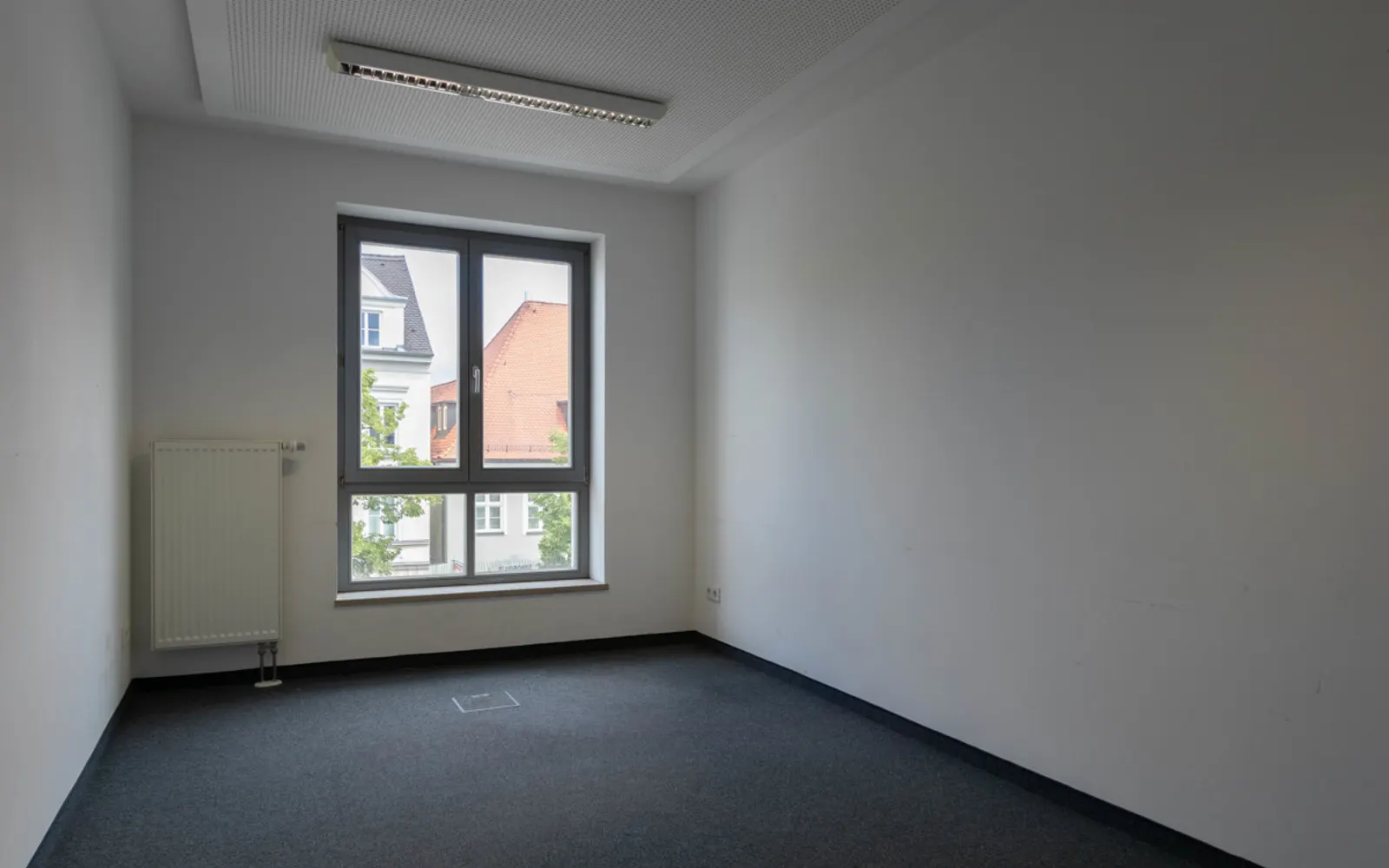 Schöne Bürofläche in der Altstadt inkl. TG-Stellplätze - Bild 6