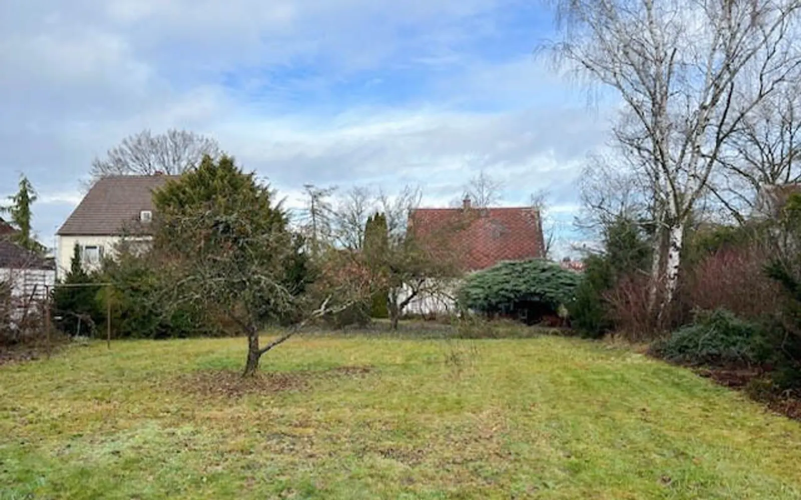 Baugrundstück für Mehrfamilienhäuser - Bild 1