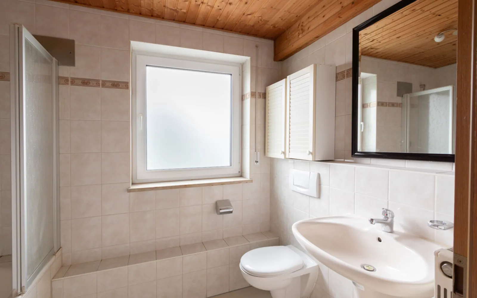 Charmante Maisonette Wohnung - 3-Zimmer mit Balkon, eigener Garage und Stellplatz - Bild 6