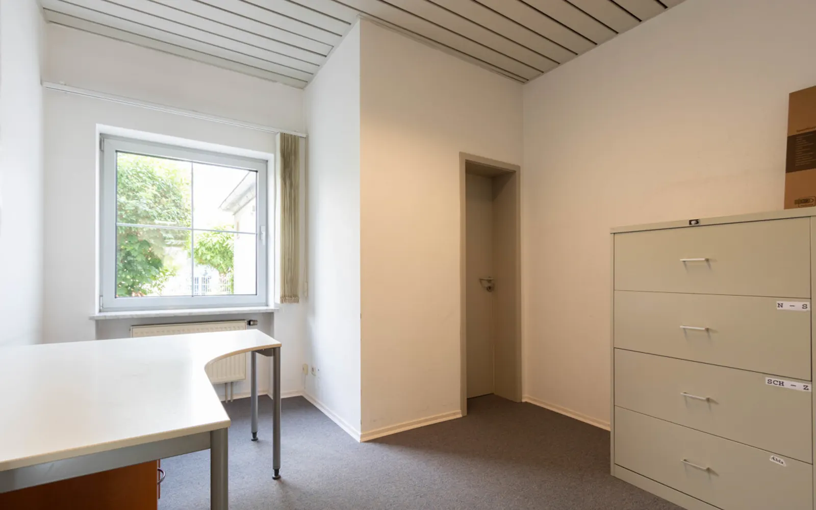 Büro oder Gewerbe in verkehrsgünstiger Lage nahe Klinikum - Bild 8