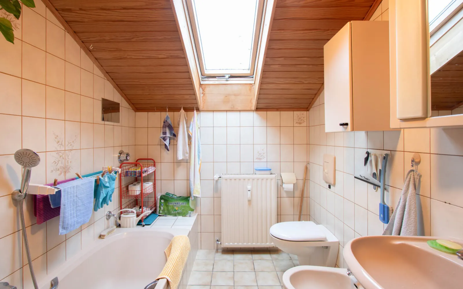 Viel Platz für Ihre Wohnideen: Großzügiges Zweifamilienhaus in Wettstetten - Bild 17