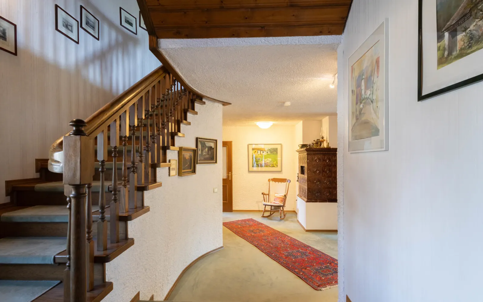 Gepflegtes großzügig angelegtes Einfamilienhaus - Bild 3