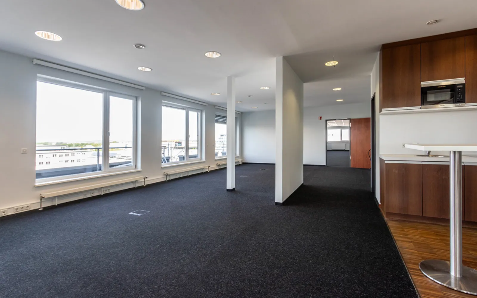 Büro mit Penthouse-Charakter - Bild 12