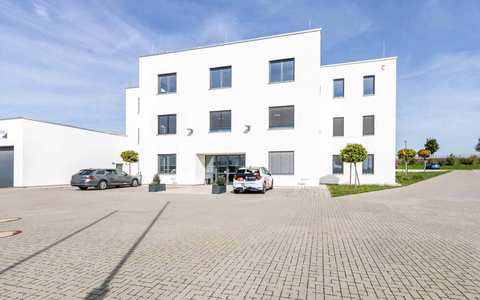 Hochwertige Büroräume im Gewerbegebiet Kösching - Bild 1