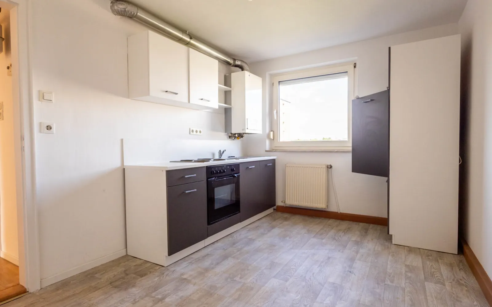 Renovierungsbedürftige 2-Zimmer-Wohnung mit Balkon und Außenstellplatz im Augustinviertel! - Bild 5