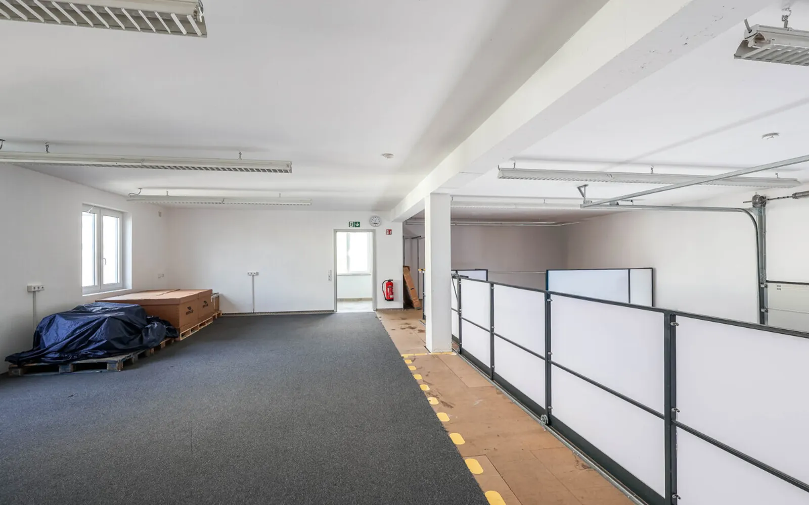 Gepflegtes Geschäftshaus mit Halle in Gaimersheim - Bild 12