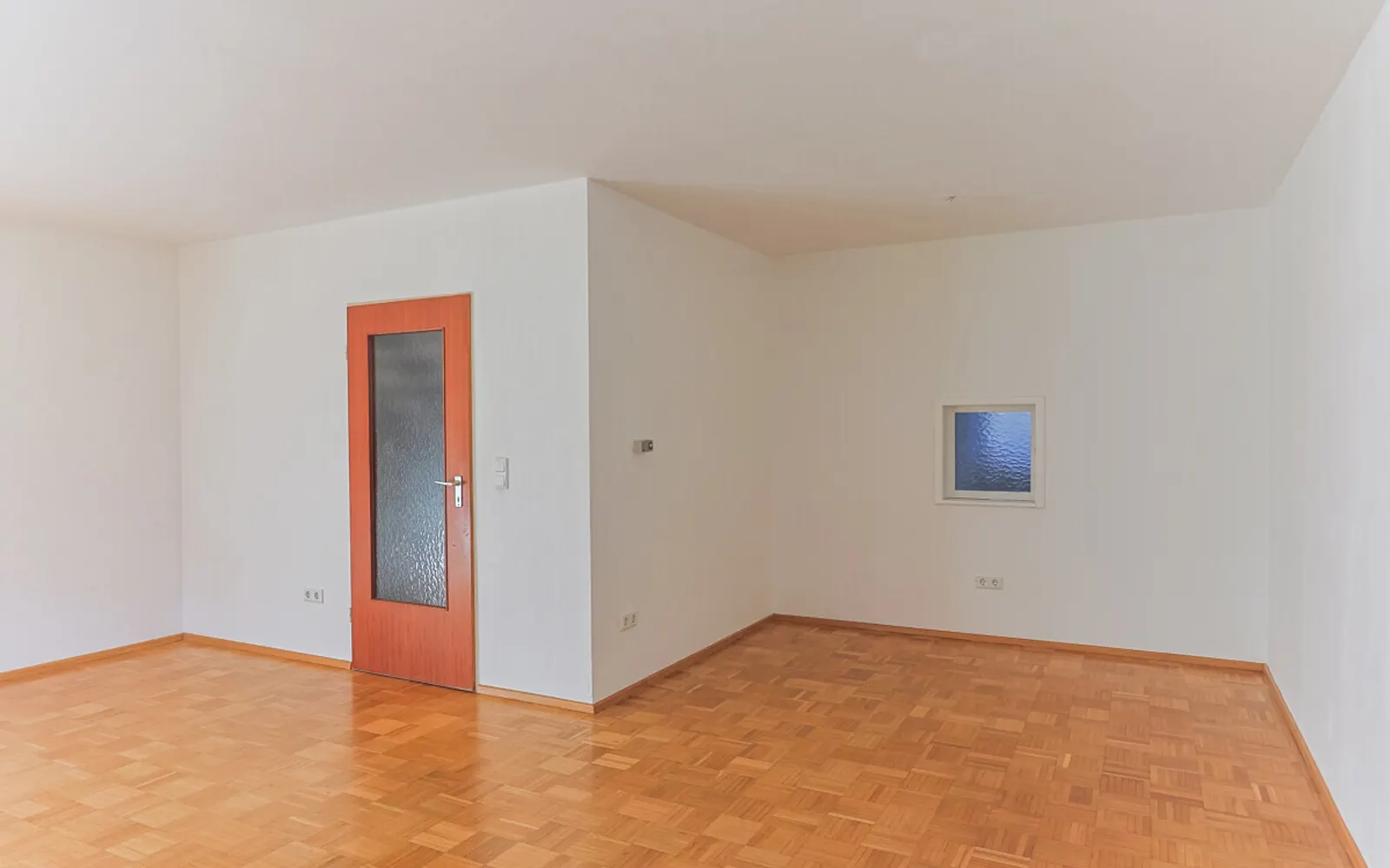 Charmantes Reihenmittelhaus mit viel Potenzial - Bild 5