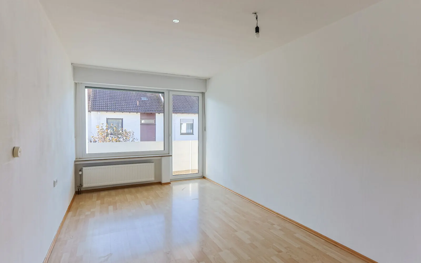 Charmantes Reihenmittelhaus mit viel Potenzial - Bild 11