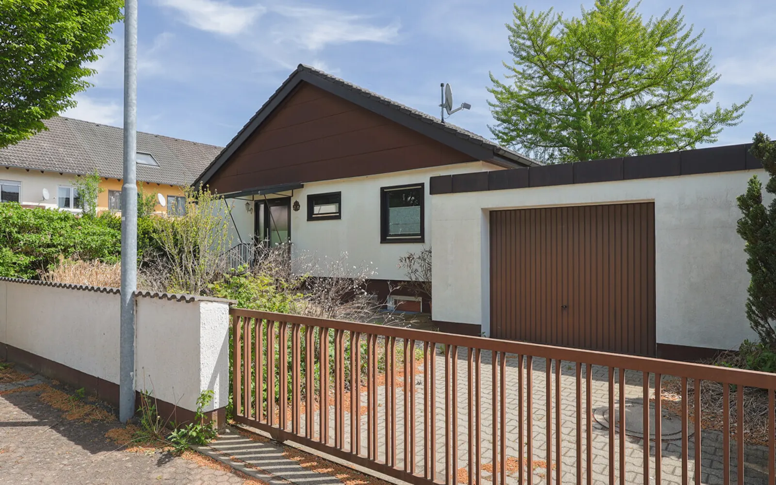 Charmantes Einfamilienhaus mit großem Garten - Bild 2