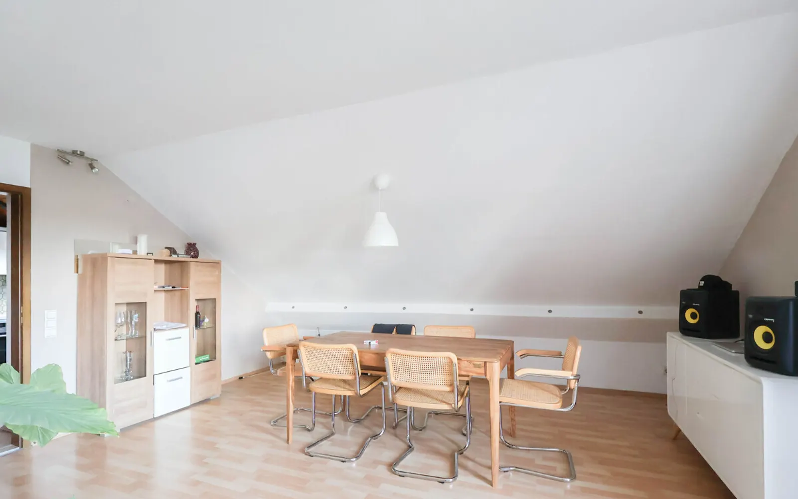 Sofort bezugsfreie 3-Zimmer-Wohnung mit Balkon in ruhiger Lage von Gaimersheim! - Bild 8