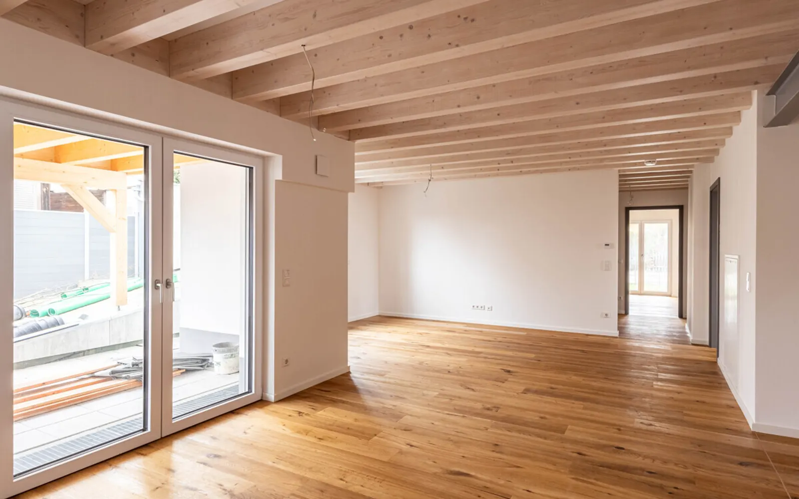 Hochwertige Neubauwohnung mit Terrasse und Garten in ruhiger Lage von Gaimersheim! - Bild 1