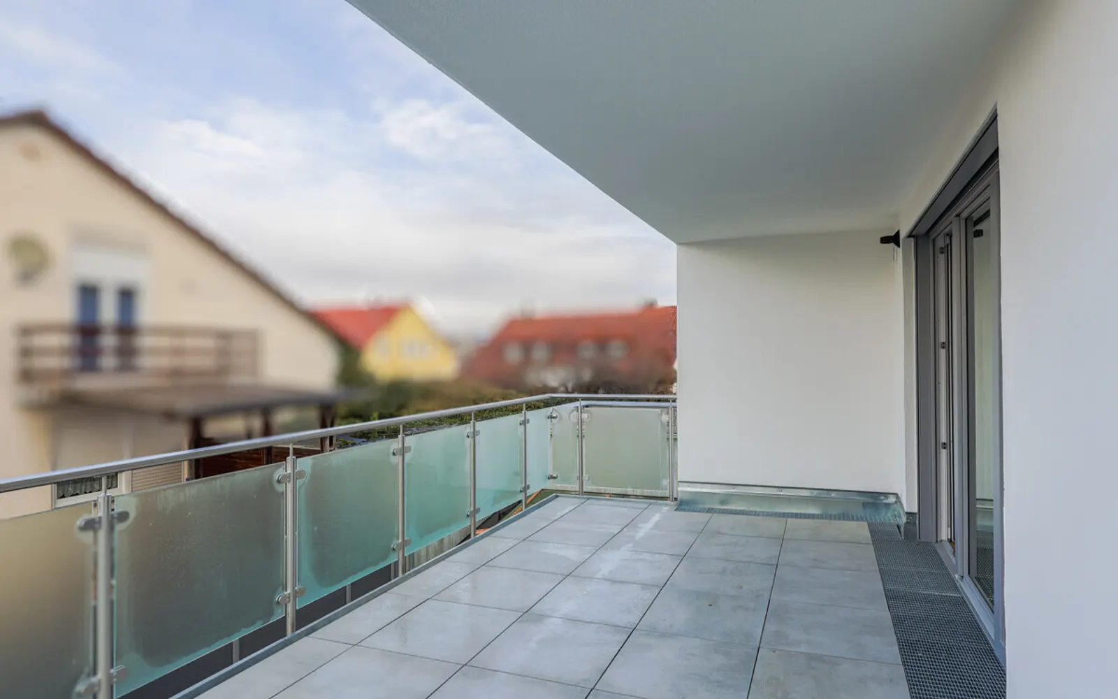 Großzügige Neubauwohnung im Obergeschoss mit großer Terrasse in Gaimersheim! - Bild 9