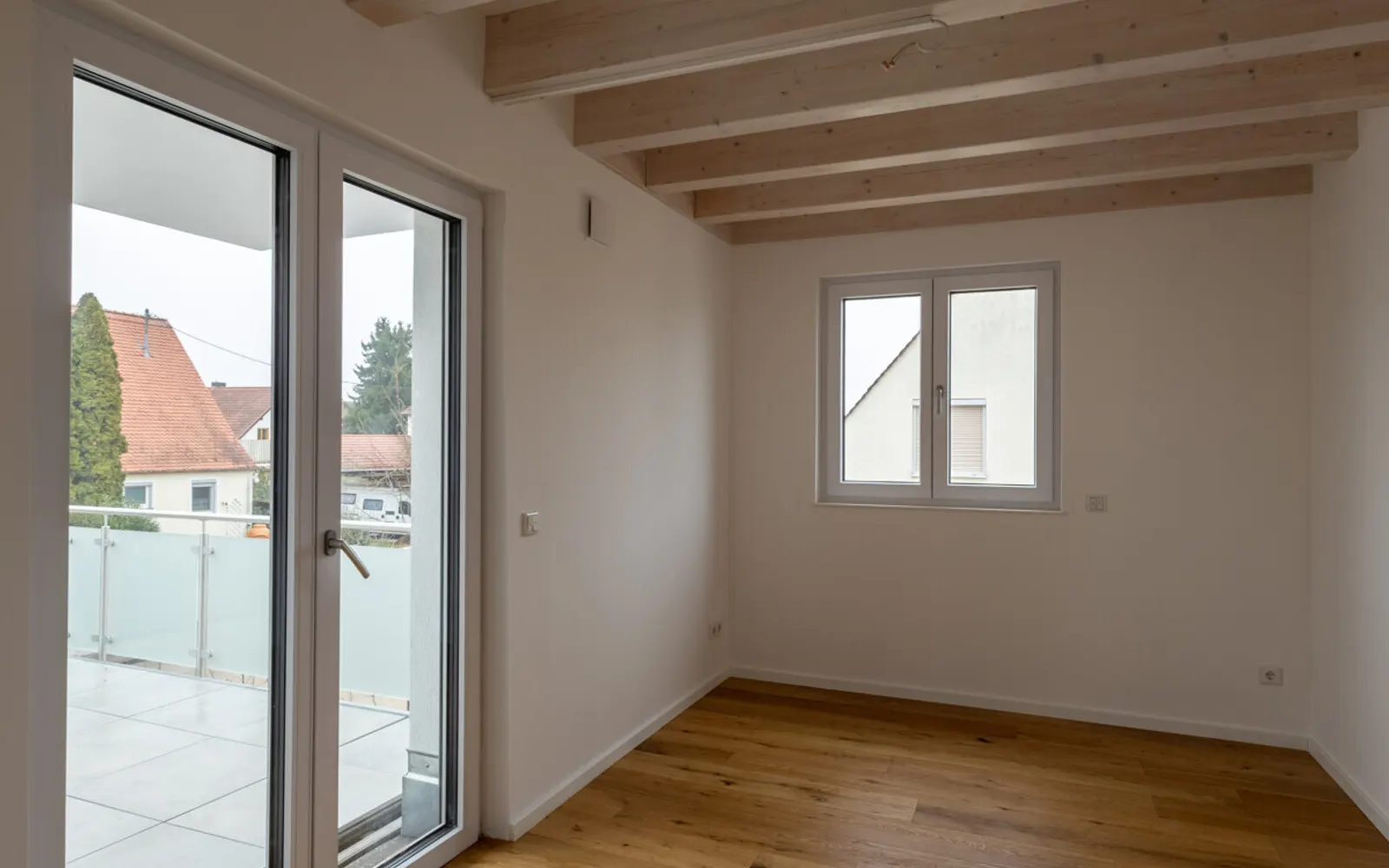 Hochwertige Neubauwohnung mit großer Terrasse im 1. Obergeschoss mit Aufzug! - Bild 7