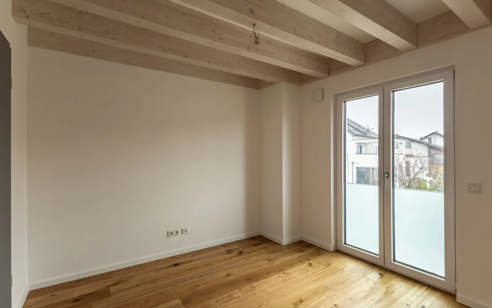 Hochwertige Neubauwohnung mit großer Terrasse im 1. Obergeschoss mit Aufzug! - Bild 3