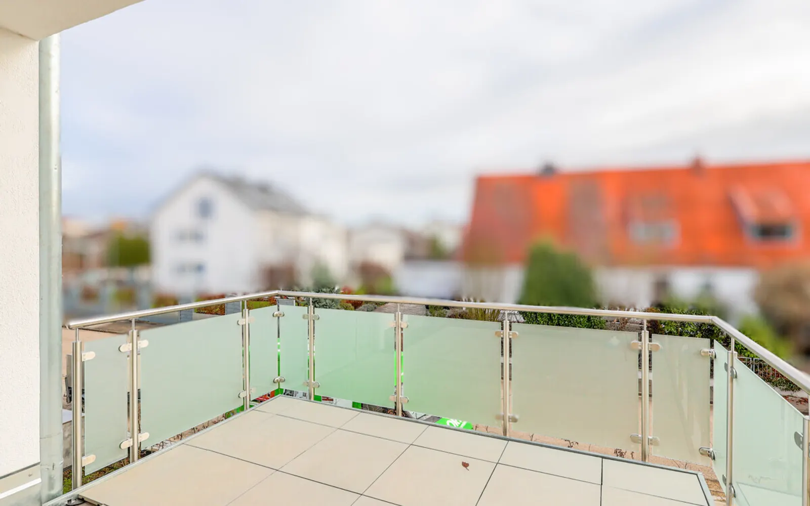 Hochwertige Neubauwohnung mit großer Terrasse im 1. Obergeschoss mit Aufzug! - Bild 12