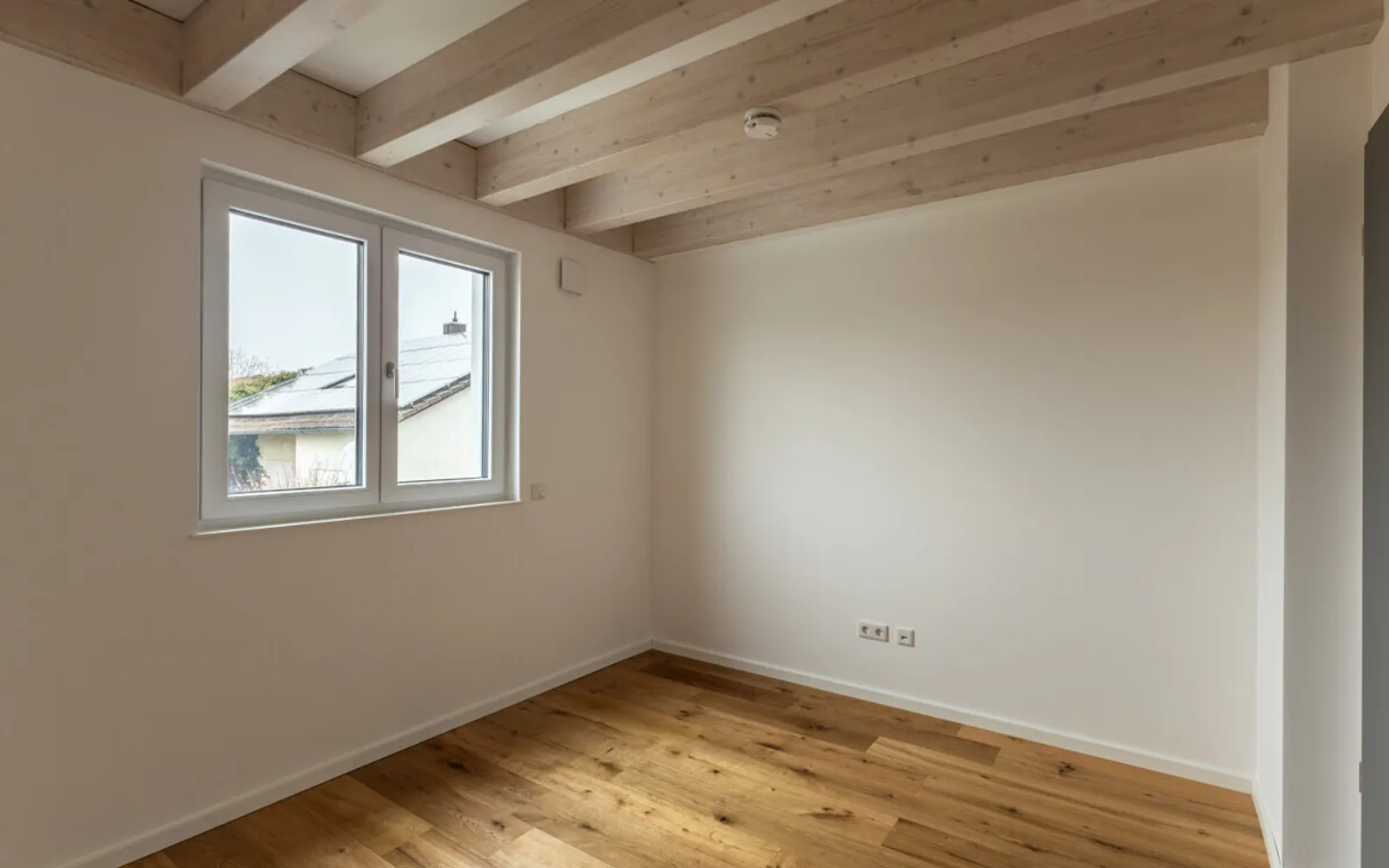 Hochwertige Neubauwohnung mit großer Terrasse im 1. Obergeschoss mit Aufzug! - Bild 3