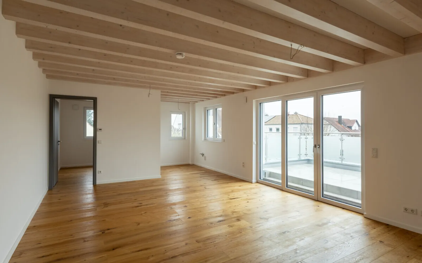 Hochwertige Neubauwohnung mit großer Terrasse im 1. Obergeschoss mit Aufzug! - Bild 1
