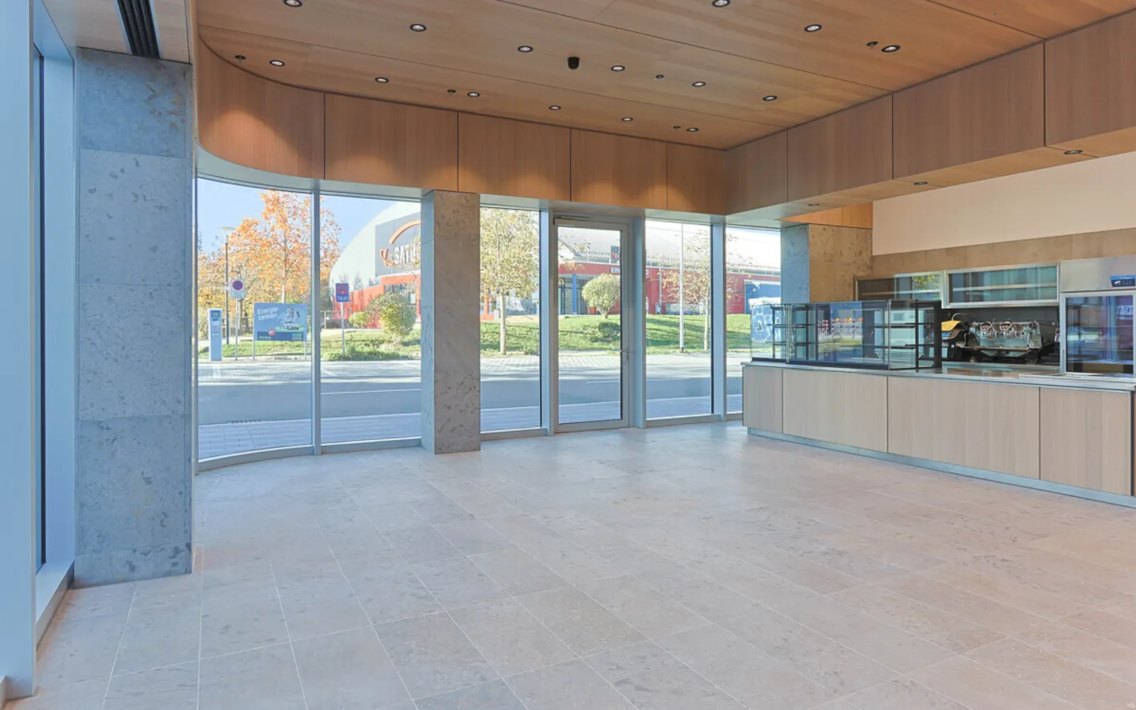 Café / Bistro im Donau Tower - Bild 3