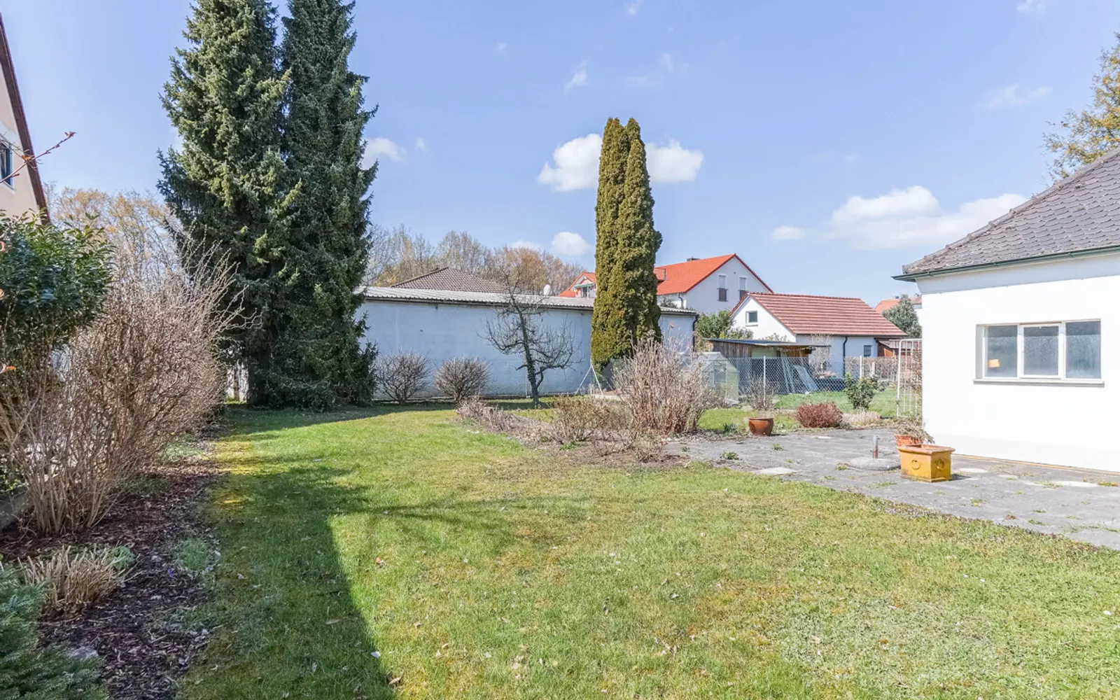 Dreifamilienhaus mit Hinterliegergrundstück in Ingolstadt-Süd - Bild 15