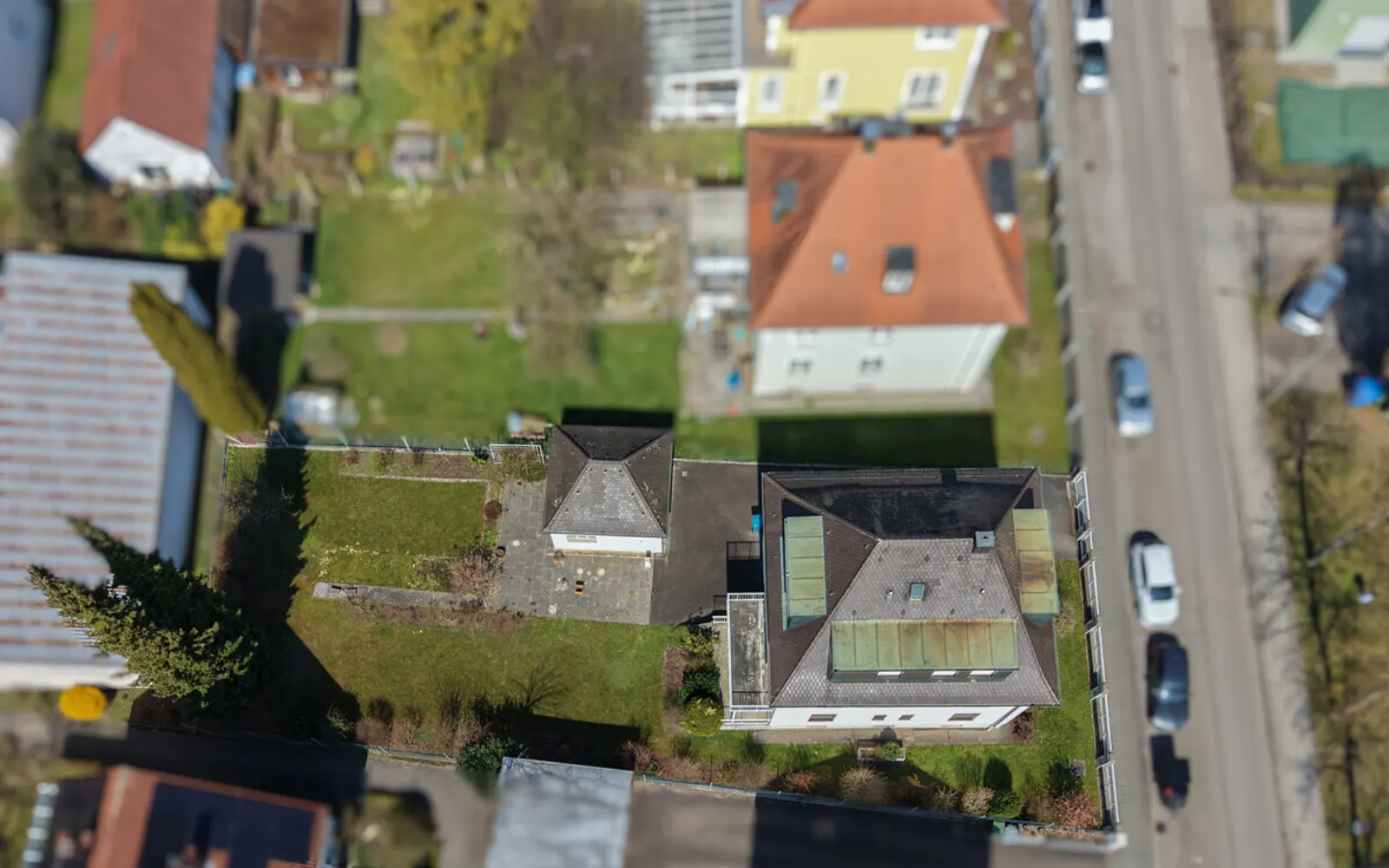 Attraktives Baugrundstück in geschützter Hinterlage - Bild 2