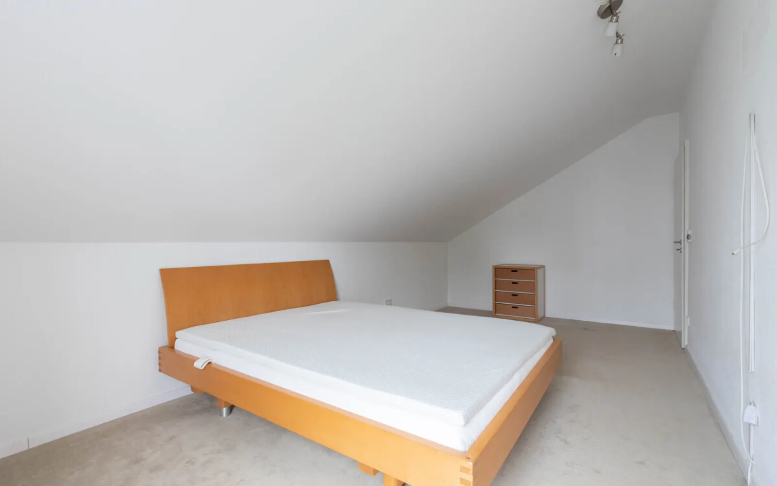 4-Zimmer-Dachgeschosswohnung mit Balkon - Bild 8