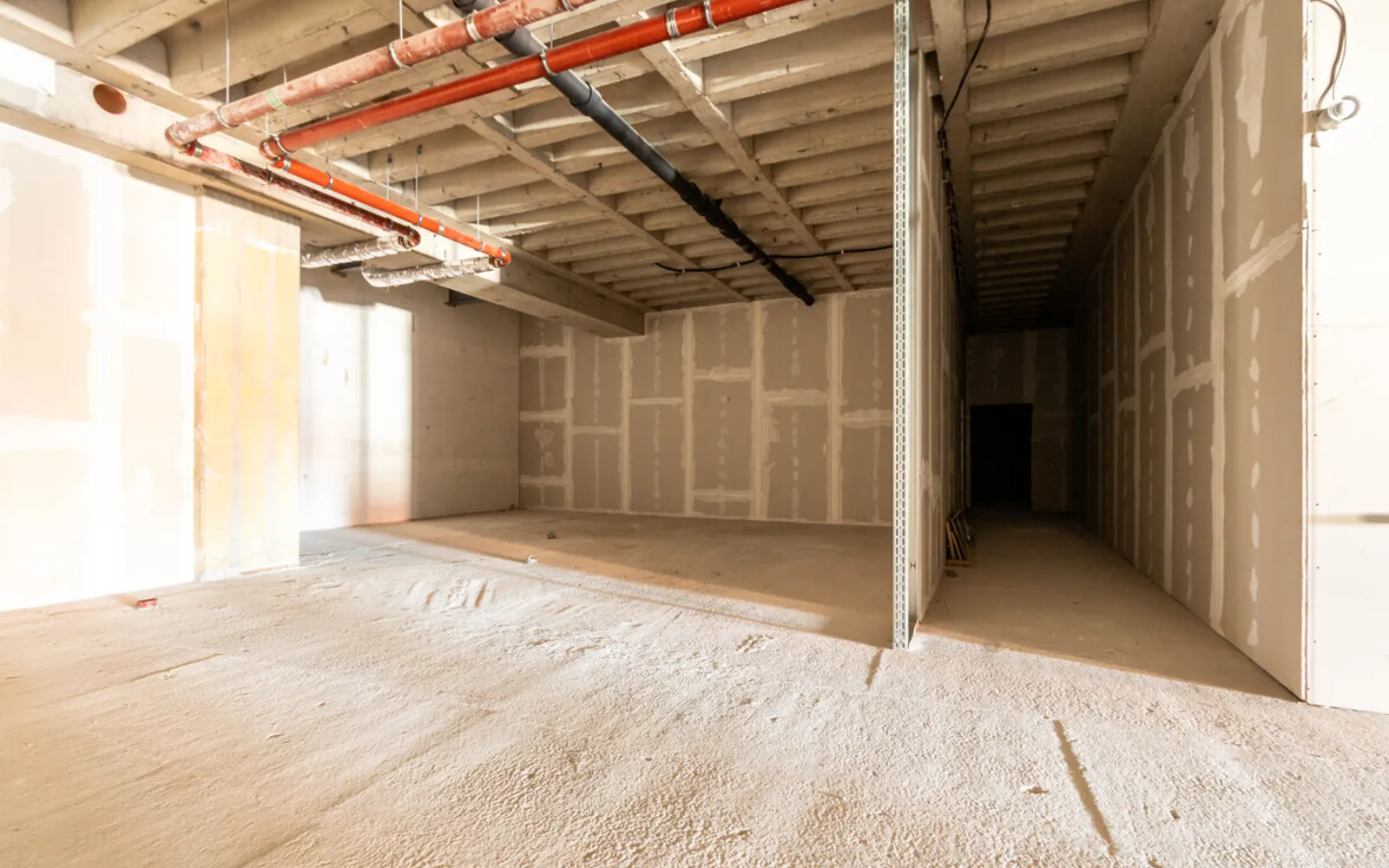 Dachgeschoss-Lager mit viel Platz – 500 m² in Top-Lage - Bild 5