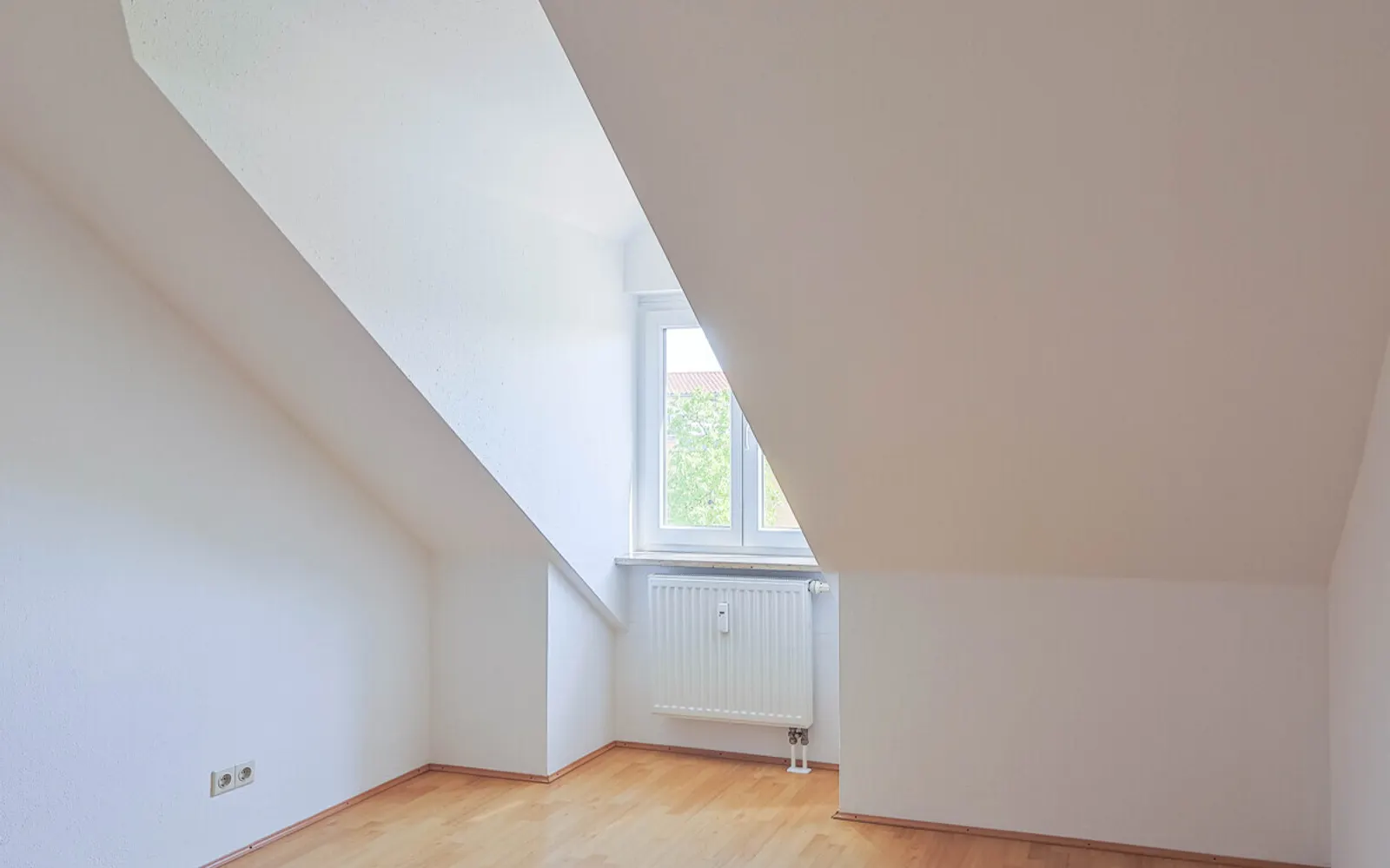 Lichtdurchflutete 3-Zimmer-Wohnung mit ausgebautem Dachboden - Bild 7