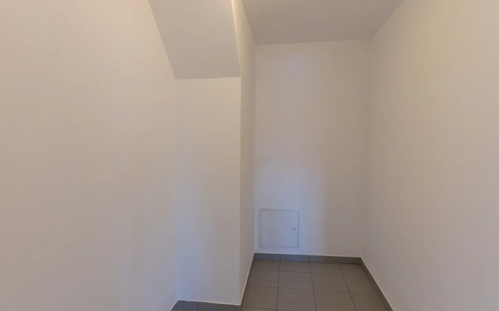 Stilvolle 3-Zimmer-Wohnung mit Wohlfühlcharakter - Bild 9