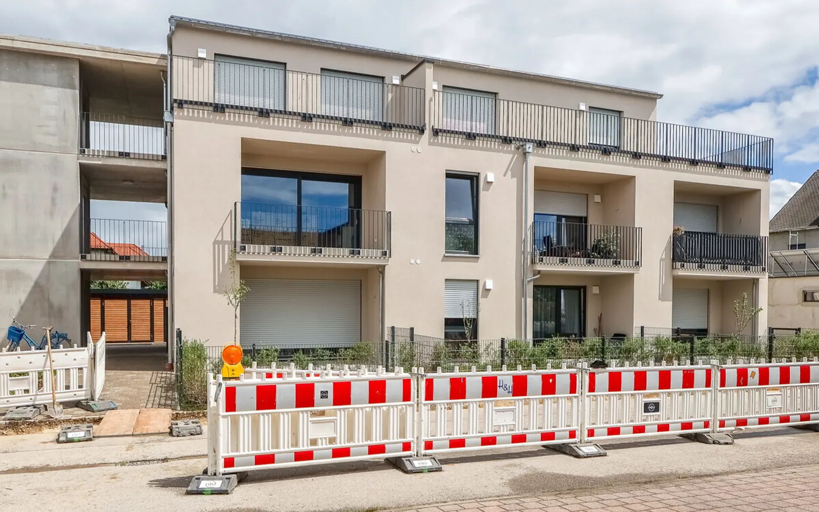2,5-Zimmer-Wohnung mit Dachterrasse im Neubau! - Bild 1