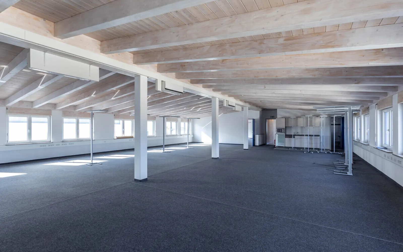 Praxiszentrum mit Halle in Gaimersheim - Bild 17