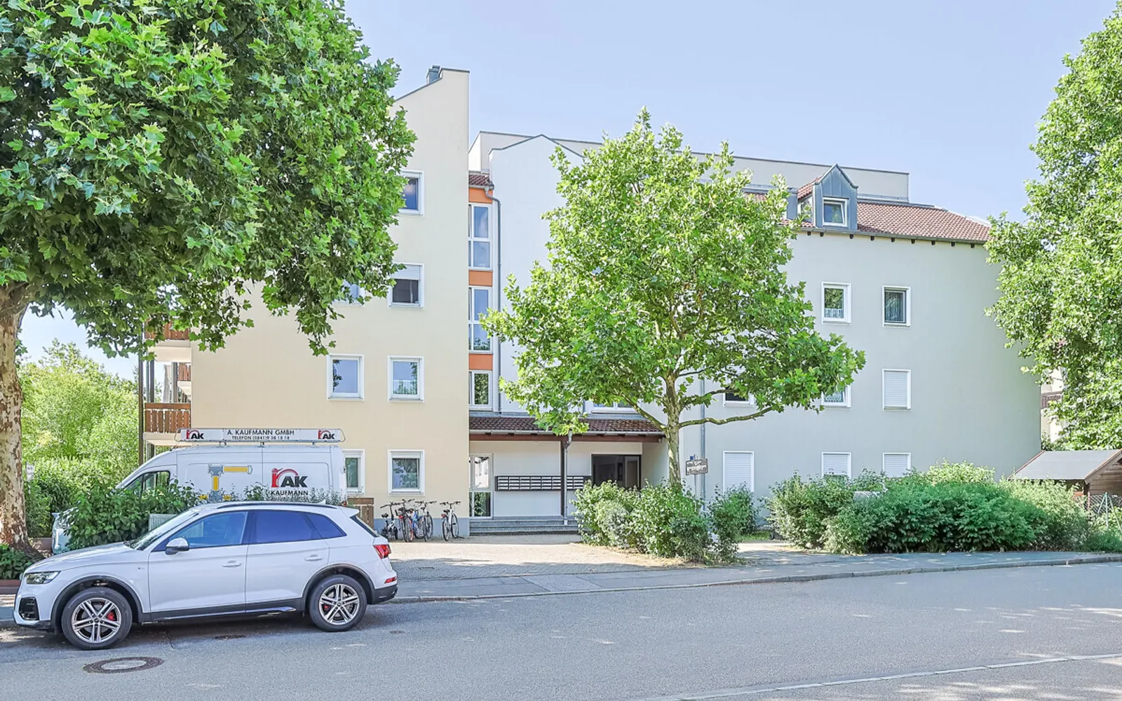 2-Zimmer-Wohnung mit großer Loggia in Friedrichshofen - Bild 1