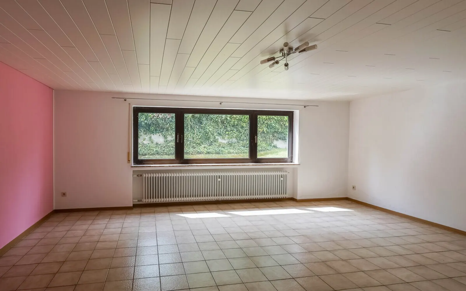 Attraktive Liegenschaft mit renovierungsbedürftigen EFH sowie Grundstück für zwei Doppelhaushälften! - Bild 17