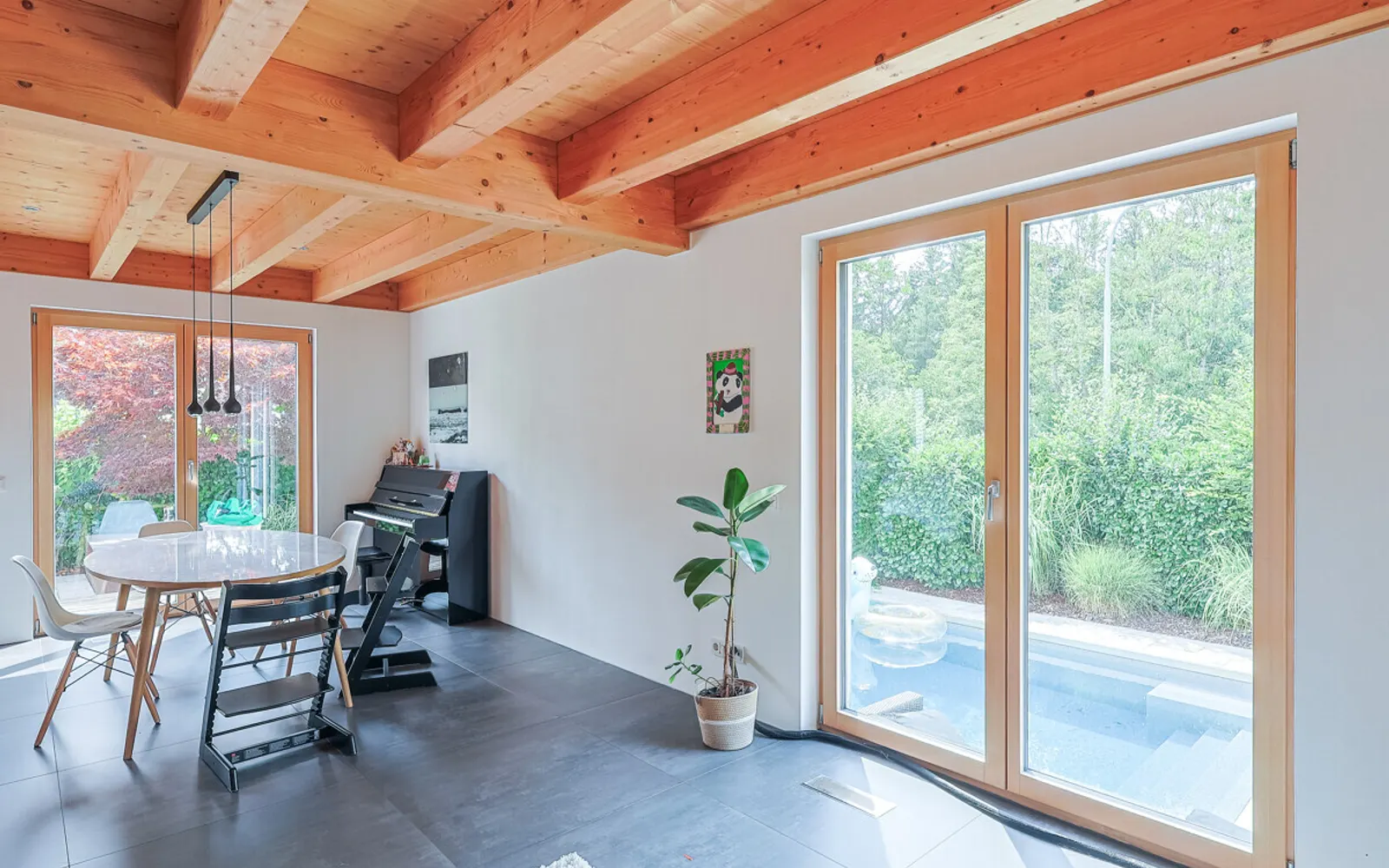 Eleganz trifft Nachhaltigkeit – Luxuriöses Einfamilienhaus in Ingolstadt-Gerolfing - Bild 12