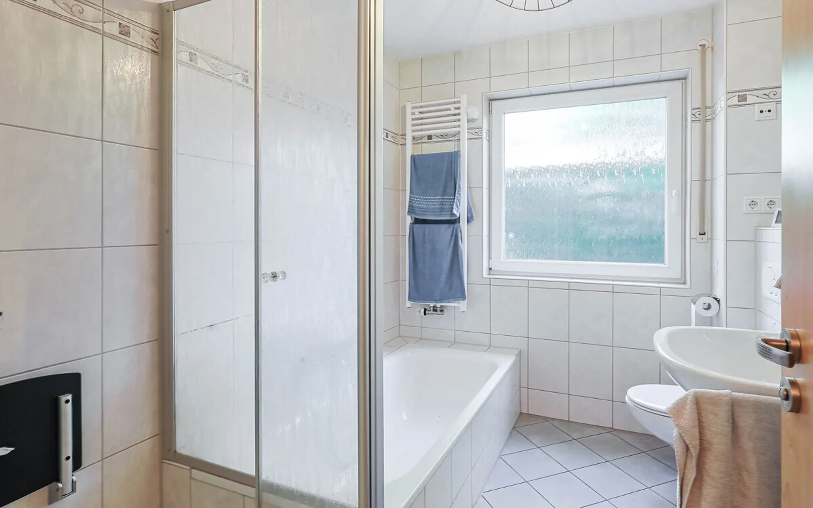 Attraktive 3-Zimmer-Wohnung in zentraler Lage - Bild 5