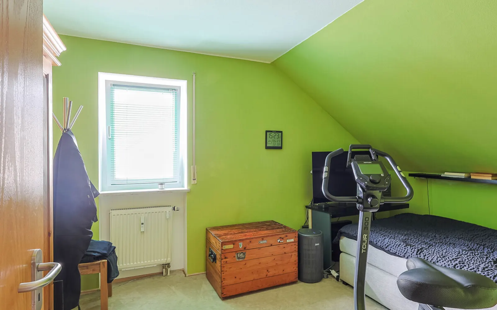 2-Zimmer-Dachgeschosswohnung in gefragter Südlage - Bild 7