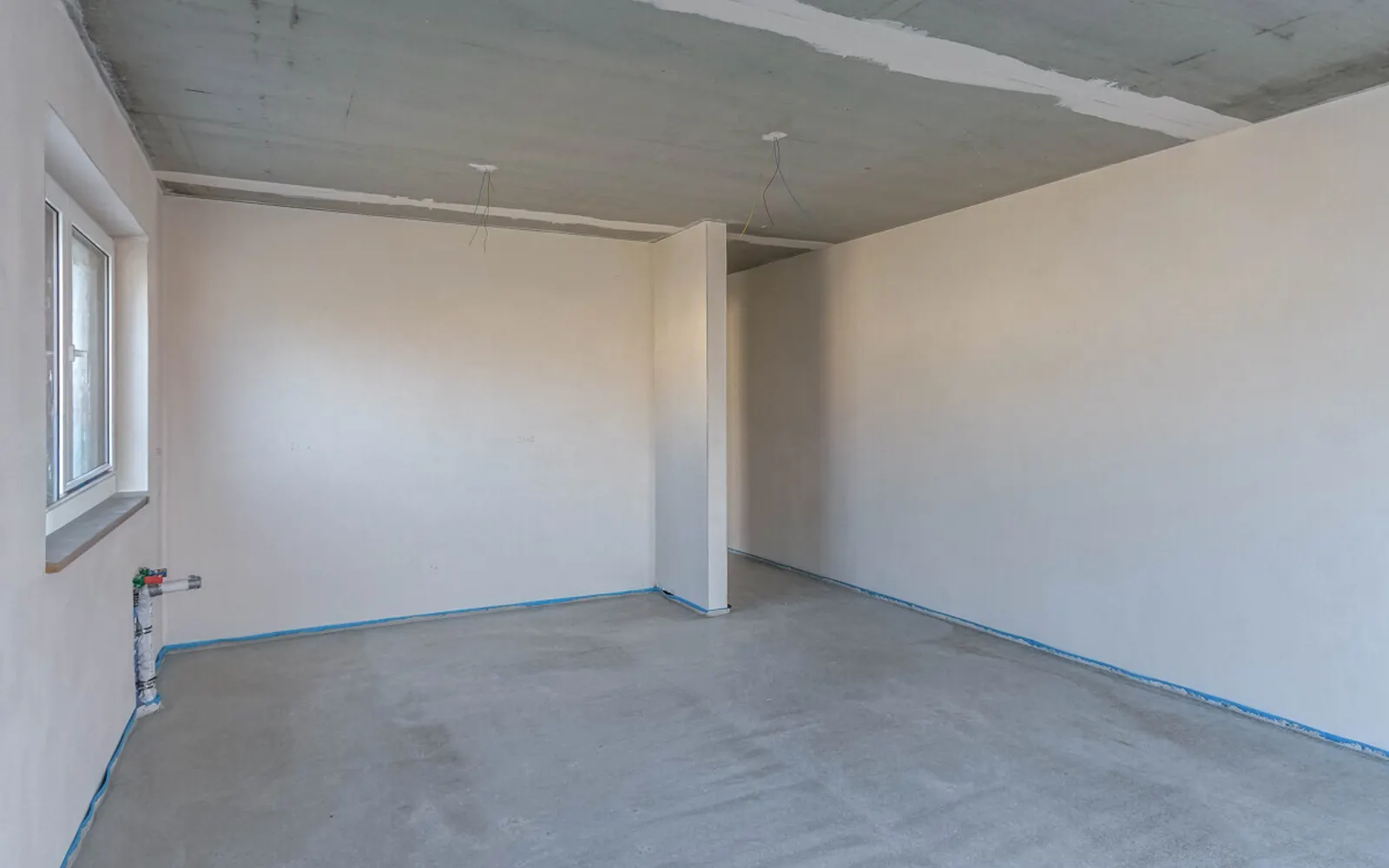Erstbezug: Moderne 2,5 -Zimmer-Wohnung mit Einbauküche - Bild 1