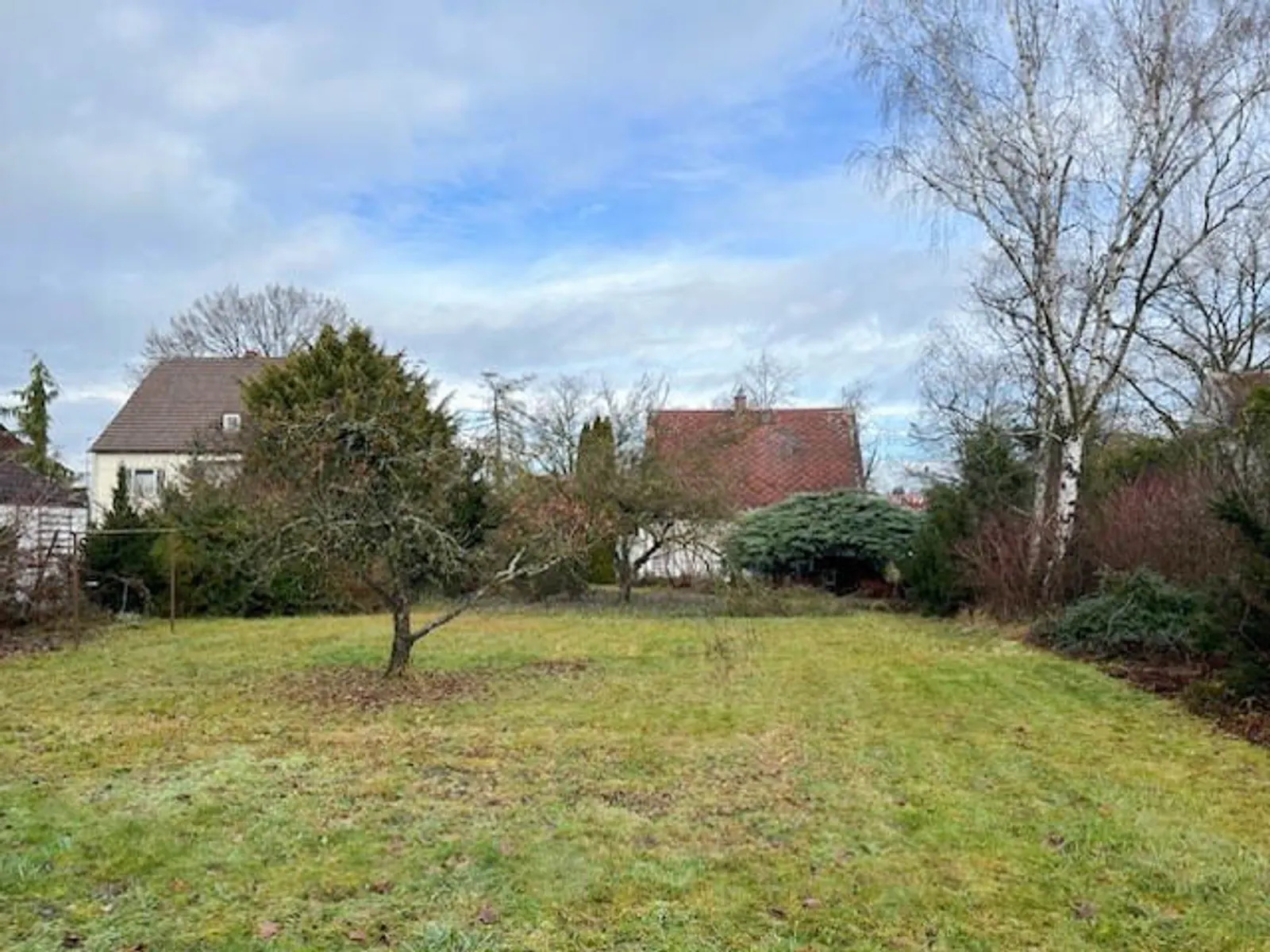 Baugrundstück für Mehrfamilienhäuser - Bild 1