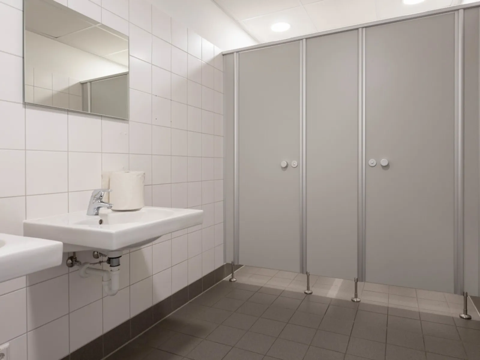 Große Bürofläche in modernem Geschäftsgebäude - Bild 20