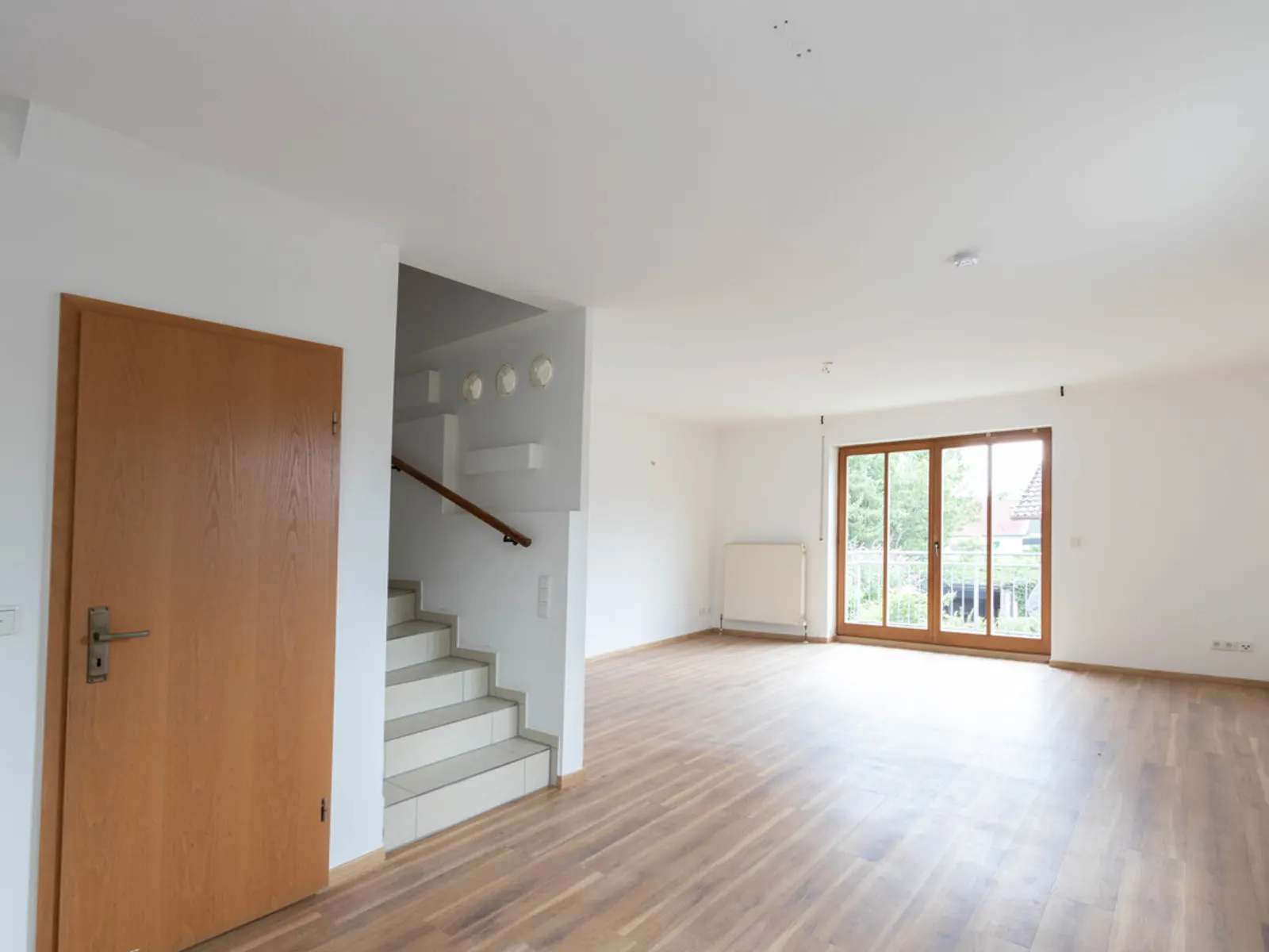 Charmante Maisonette Wohnung - 3-Zimmer mit Balkon, eigener Garage und Stellplatz - Bild 3