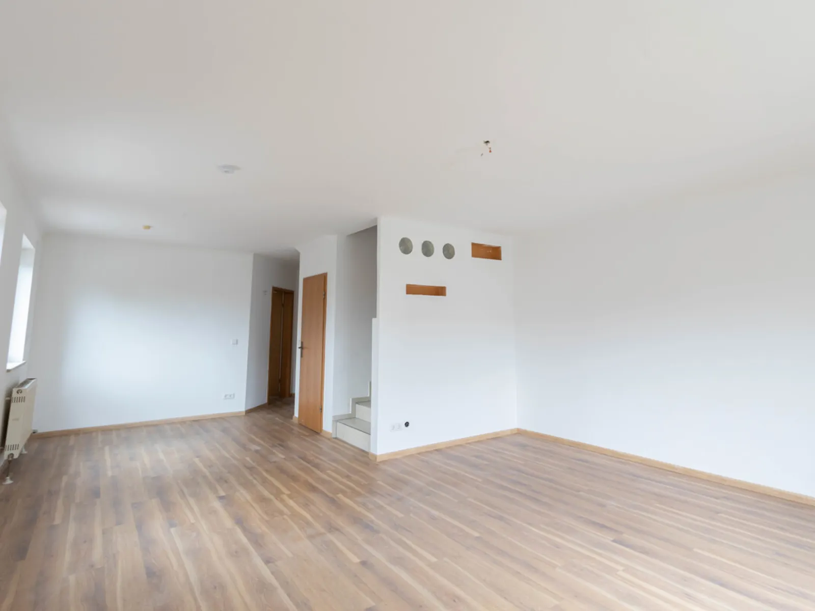 Charmante Maisonette Wohnung - 3-Zimmer mit Balkon, eigener Garage und Stellplatz - Bild 4