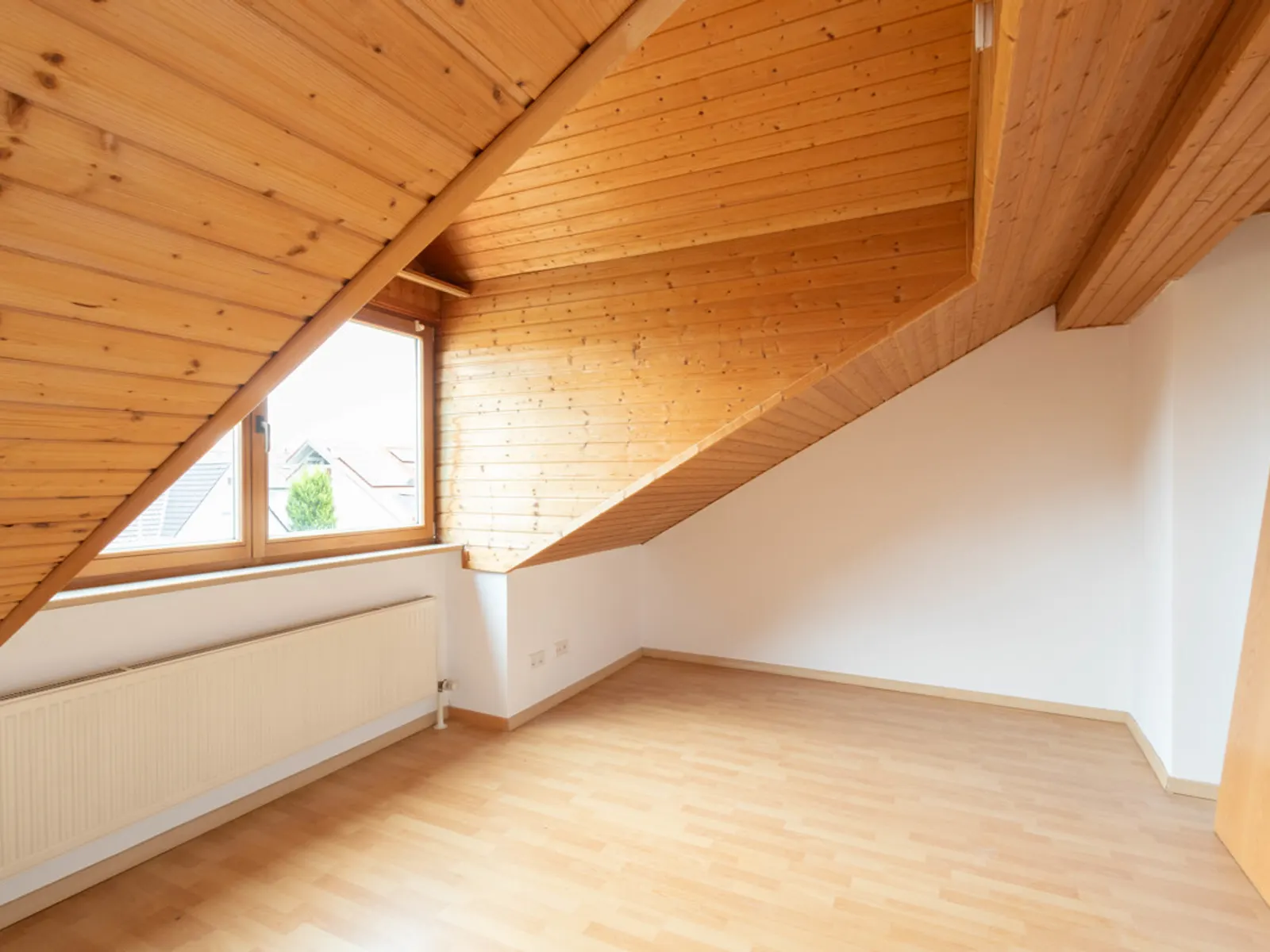 Charmante Maisonette Wohnung - 3-Zimmer mit Balkon, eigener Garage und Stellplatz - Bild 14