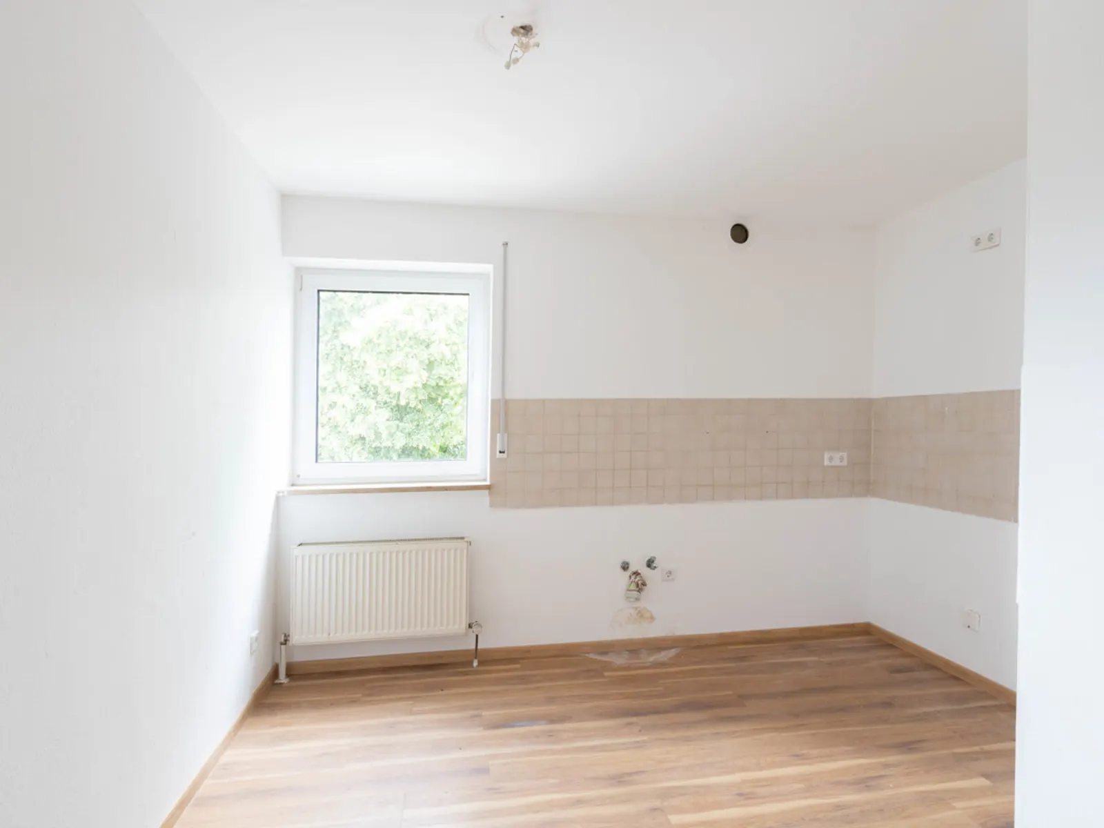 Charmante Maisonette Wohnung - 3-Zimmer mit Balkon, eigener Garage und Stellplatz - Bild 10