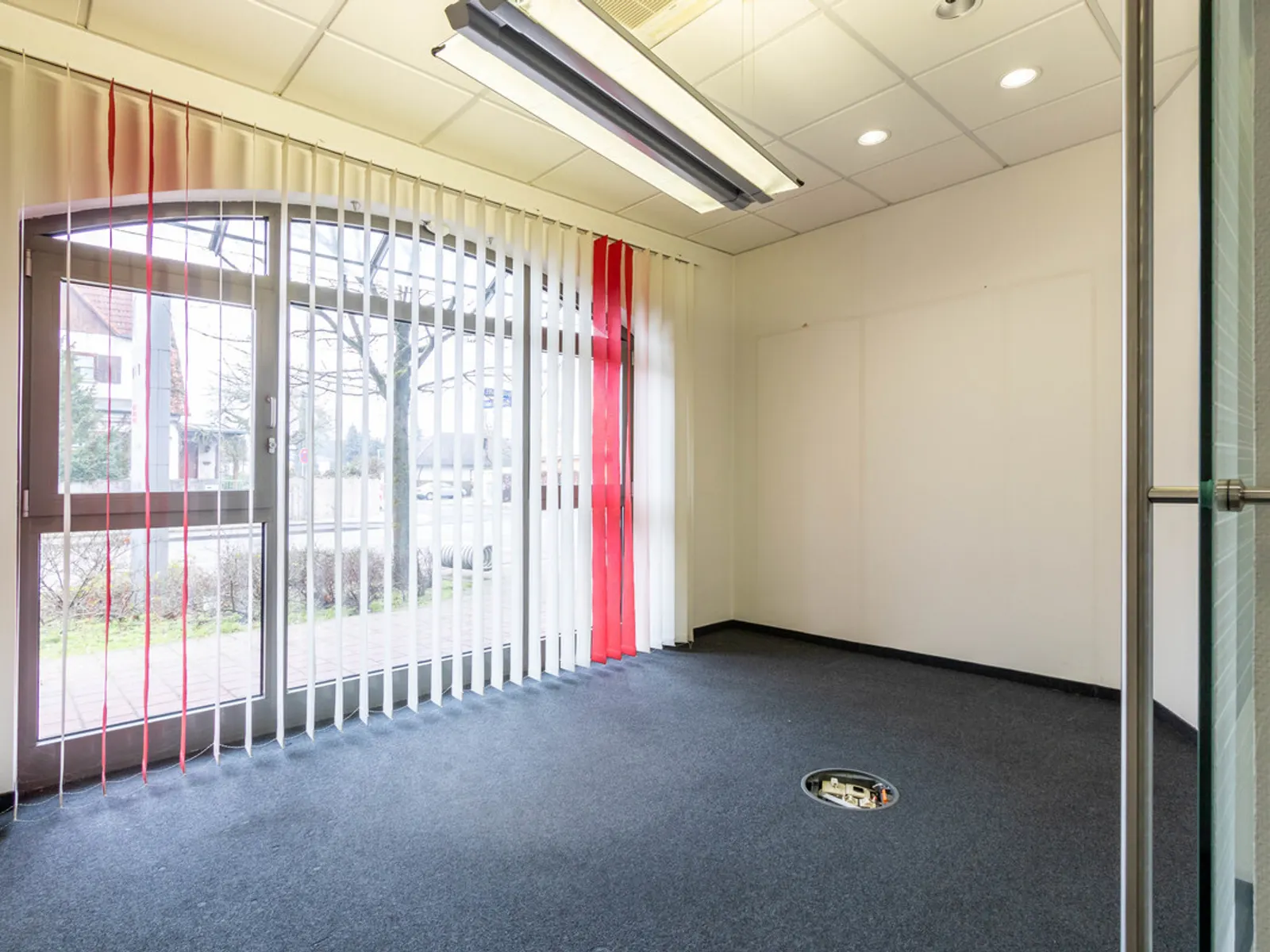 Erdgeschossfläche für Büro/Praxis oder Laden - Bild 6