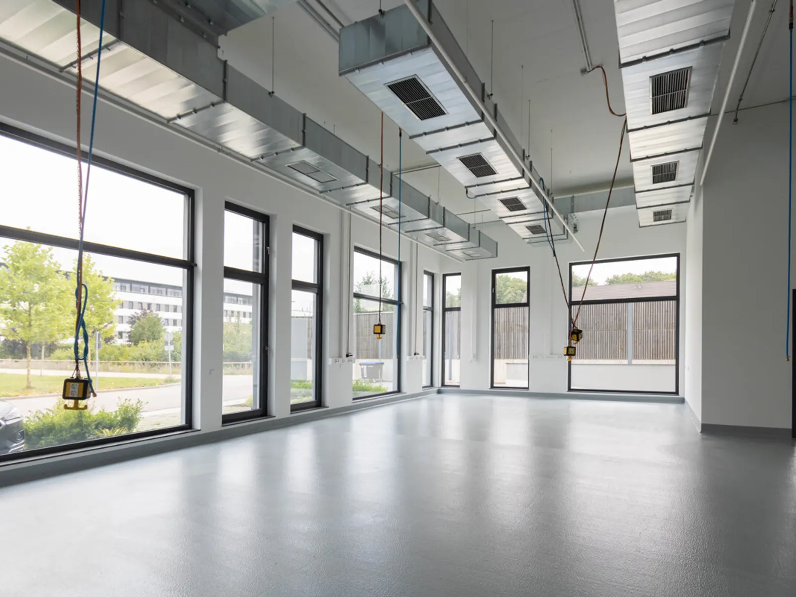 DESPAG Workspace - Moderne Hallen- / Produktions- und Büroflächen - Bild 1