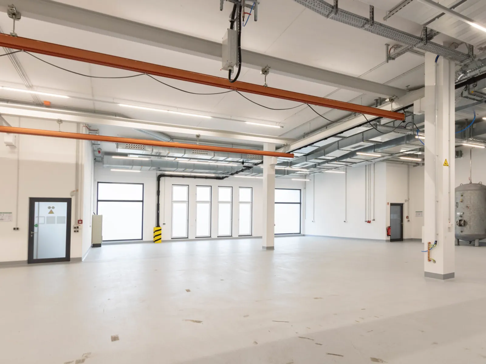 DESPAG Workspace - Moderne Hallen- / Produktions- und Büroflächen - Bild 8