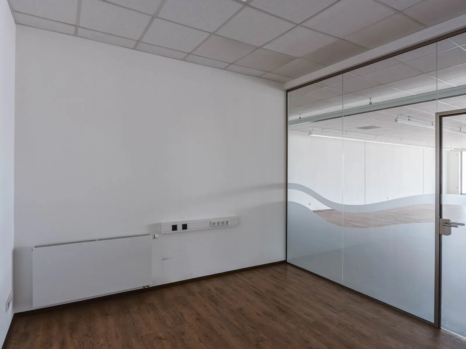 Spannendes Investment: (Teil-)vermietetes Gewerbeobjekt in frequentierter Lage von Manching! - Bild 5