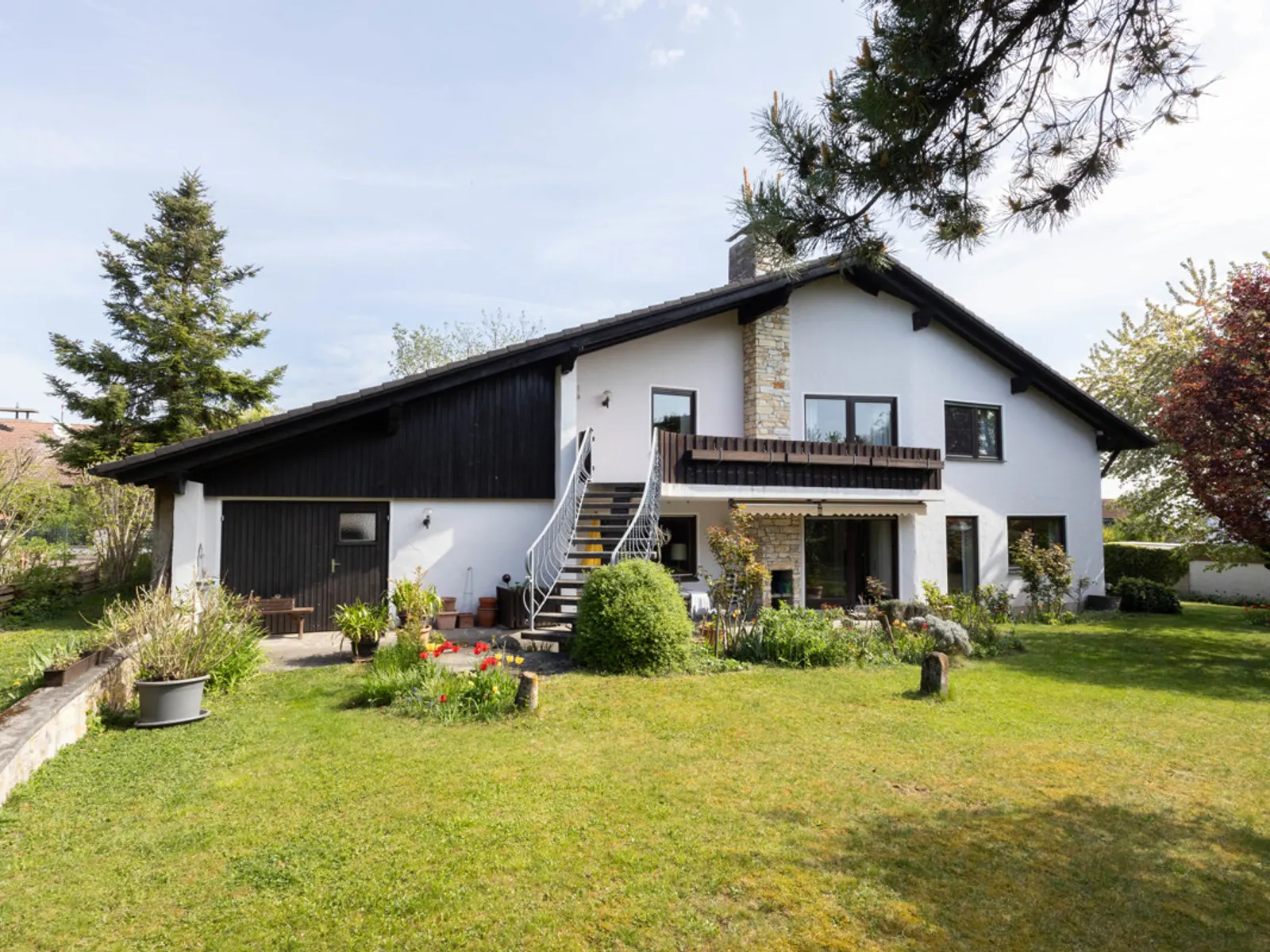 Gepflegtes großzügig angelegtes Einfamilienhaus - Bild 12