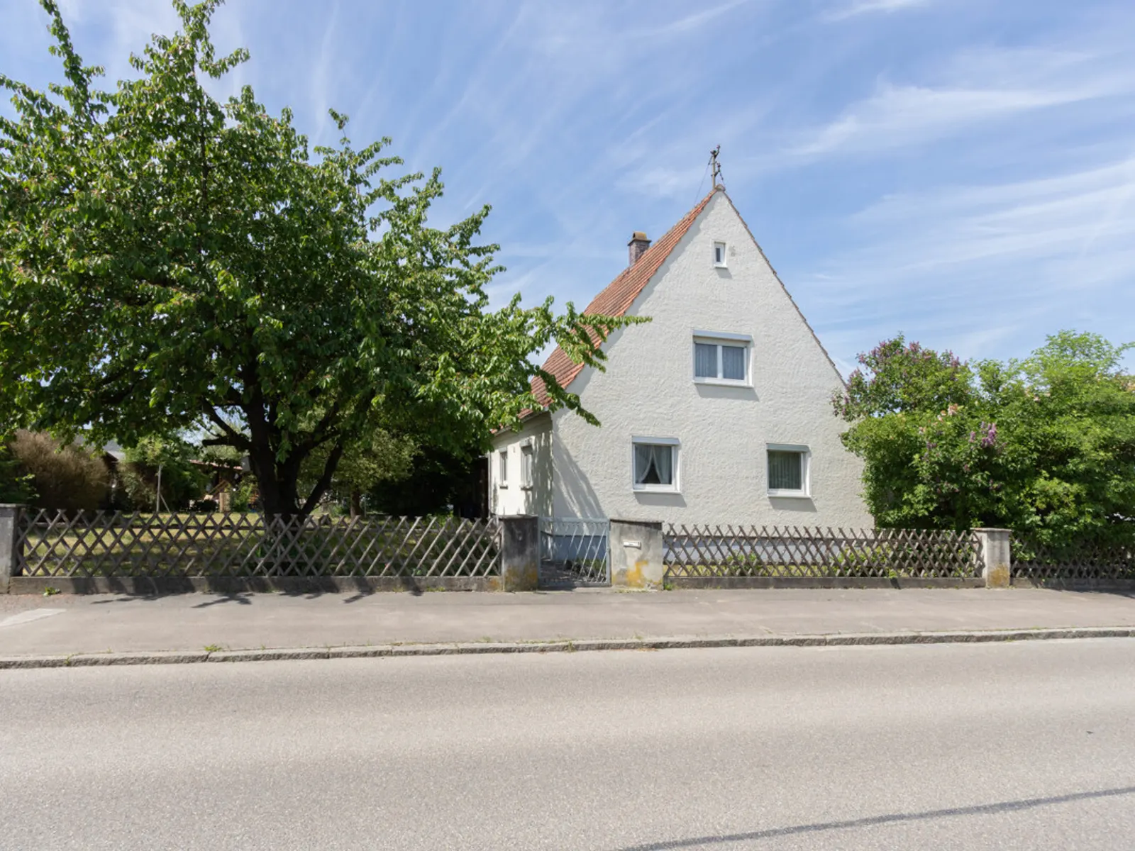 Bauplatz für 3-Reihenhäuser oder 5-Familienhaus in Manching - Bild 2