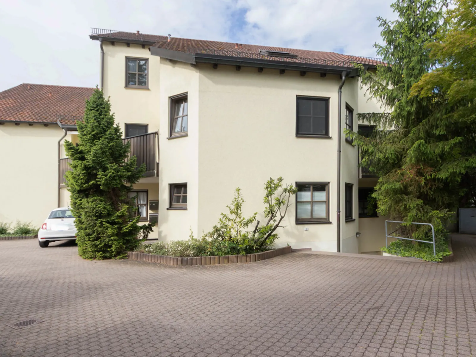 Altes Westviertel: 3-4 Zimmer-Wohnung mit Dachterrasse - Bild 11