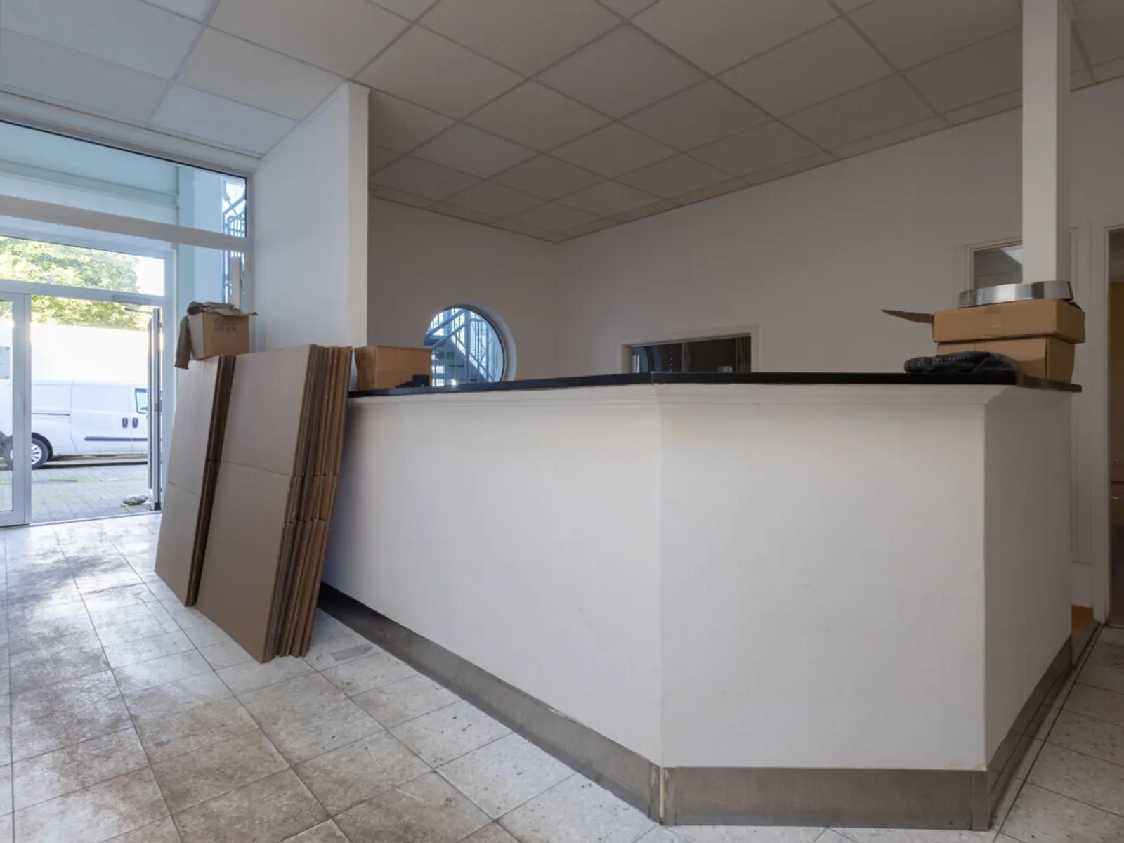 Großzügige Halle mit Büro in Autobahnnähe - Bild 3